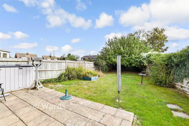 Corner Farm Road, Staplehurst, TN12, photo 2