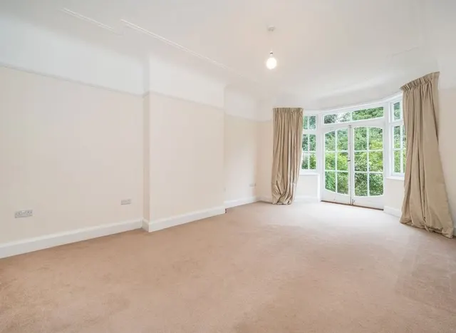 Photo 3 — Wood Vale, Muswell Hill, N10