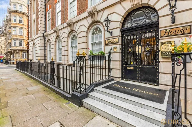2 bedroom flat, Weymouth Street, London, W1W