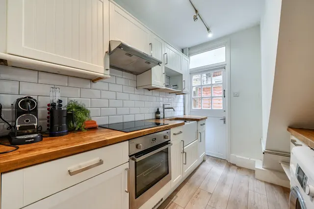 Photo 3 — Clive Road, West Dulwich, London, SE21