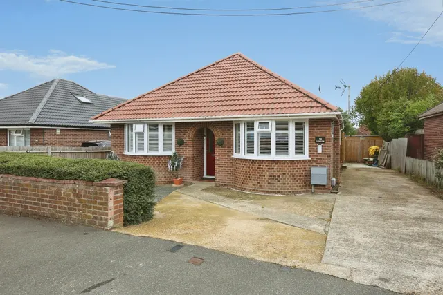 Cowper Road, Southampton, photo 1