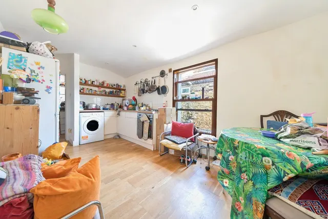 Photo 2 — Nunhead Grove, Nunhead, London, SE15
