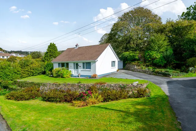 Lowertown, Helston, TR13
