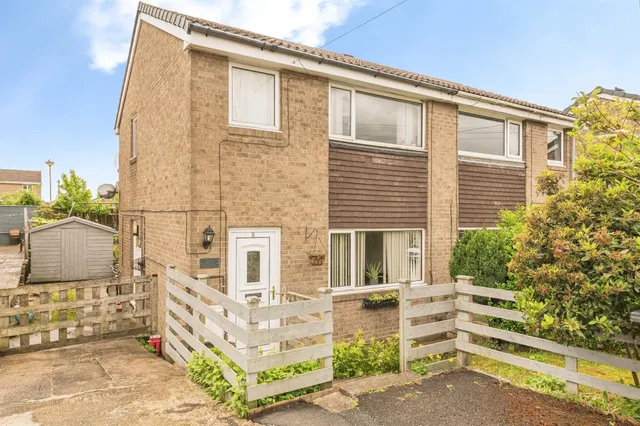 Chalcroft Close, Heckmondwike, WF16, photo 1