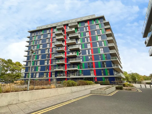 Hatton Road, Wembley, HA0, photo 1