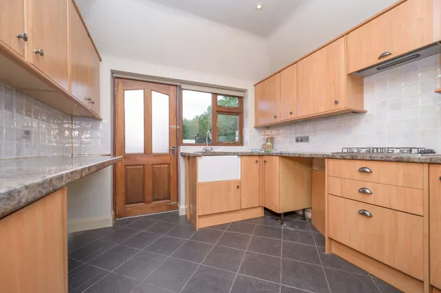 Pipers Hill Road, Kettering, NN15, photo 2