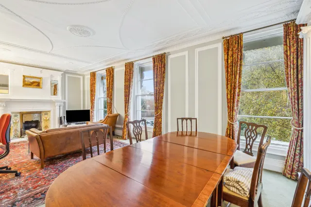 Gloucester Crescent, Camden, NW1, photo 3