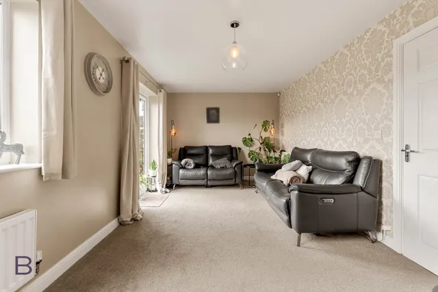 Woodsley Fold, Thornton, BD13, photo 3