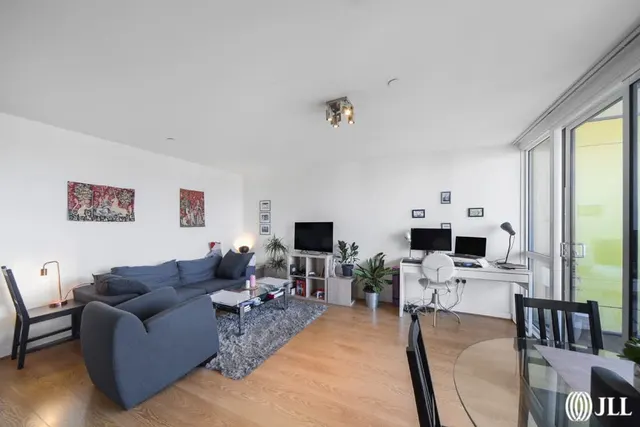 Hay Currie Street, E14, photo 1