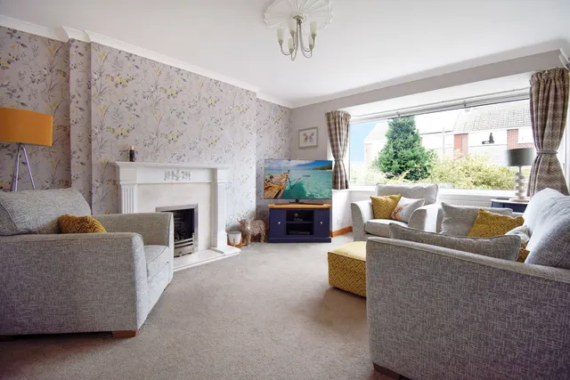 Photo 3 — Bristol Avenue, Farington, Leyland, PR25 4QZ