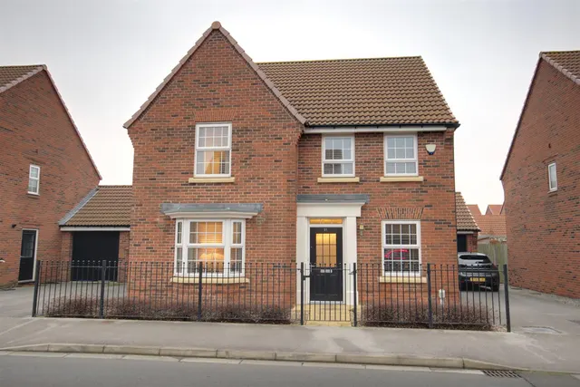Lawrance Avenue, Anlaby, Hull, photo 1