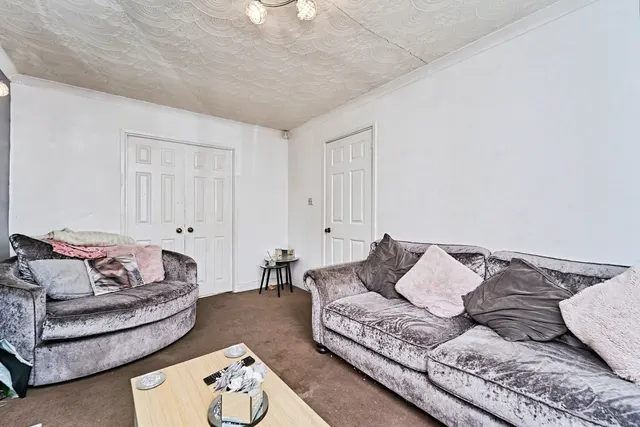 Photo 3 — Henn Drive, Tipton