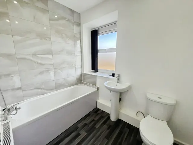 Bankbottom, Hadfield, SK13, photo 3