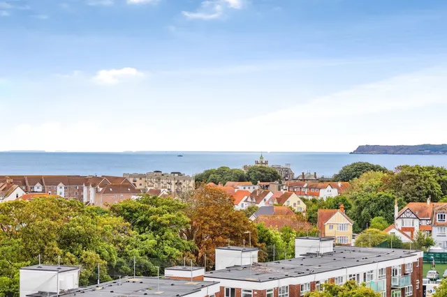 Manor Crescent, Paignton, TQ3, photo 2
