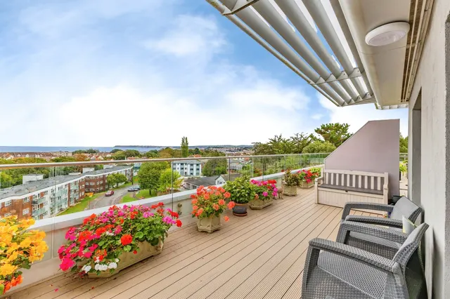 Manor Crescent, Paignton, TQ3, photo 1