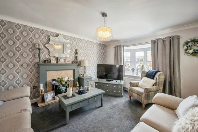 Cranwell Court, Goldthorpe, S63, photo 2