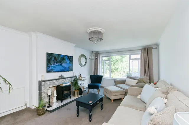 Photo 2 — Willow Drive, Polegate