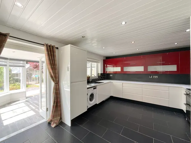 Tilstone Close, Hough, CW2, photo 3