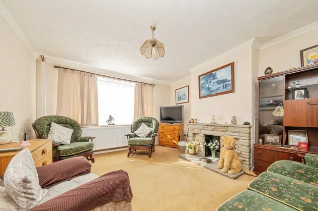 Queensway, Great Cornard, CO10, photo 2