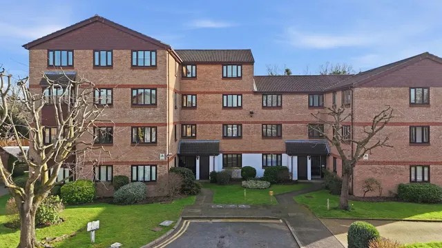 Burnham Gardens, Croydon, CR0, photo 1