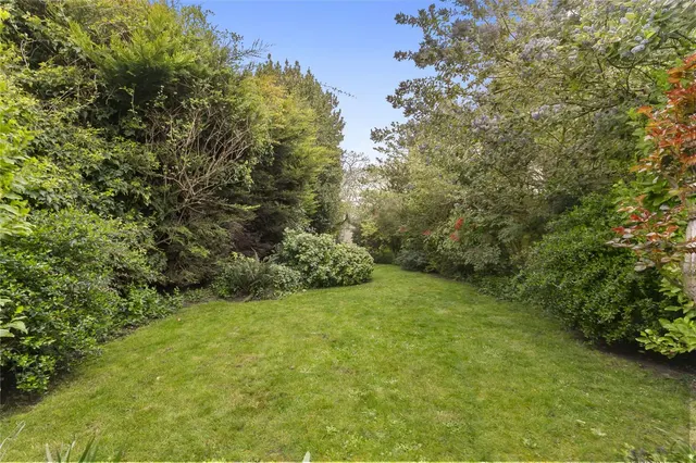 Photo 2 — Castelnau, Barnes, London, SW13 9EW