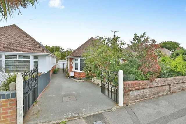 Sylvan Road, Poole, BH12, photo 1