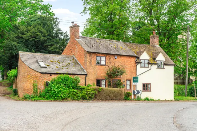 Newport Road, Moulsoe, MK16, photo 1