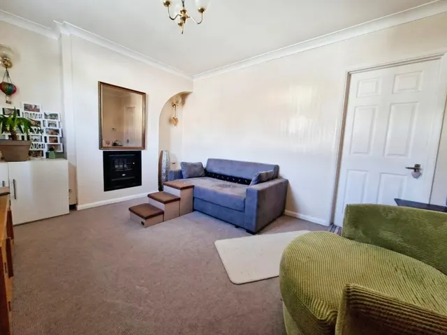 Queens Road, Spalding, PE11, photo 2