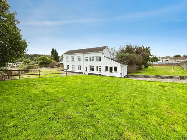 Rock Street, Aberkenfig, Bridgend, CF32 9BD, photo 1