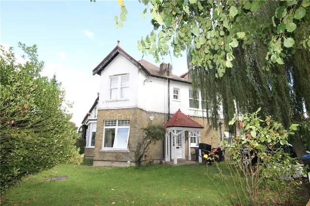 Mitcham Park, Mitcham, CR4, photo 1