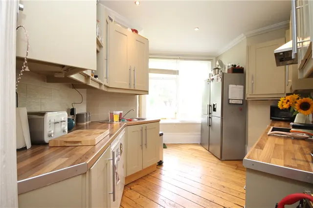 Mitcham Park, Mitcham, CR4, photo 3