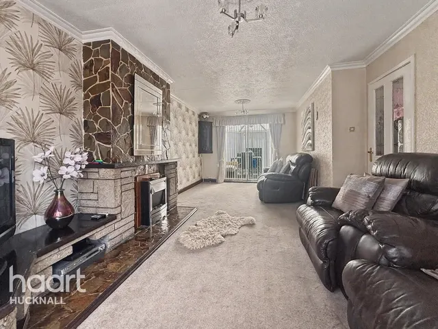 Wings Drive, Nottingham, NG15, photo 2