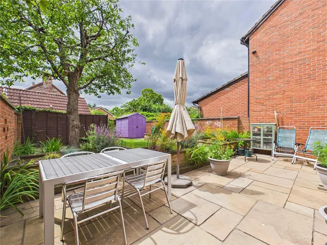 Lees Lane, North Common, BS30, photo 1