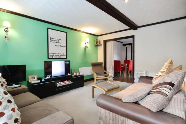 Photo 3 — Pryors Court, Baldock