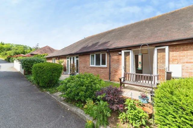Broad Oak Lane, Hertford, photo 1