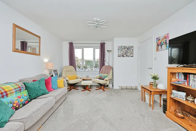 Mountbatten Drive, Dereham, NR19, photo 2