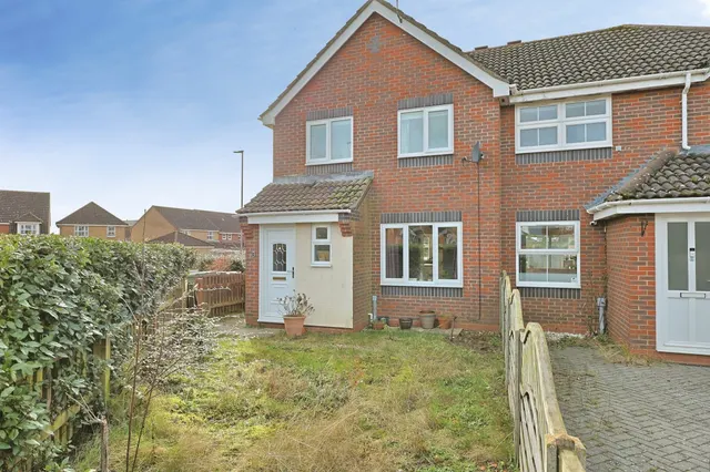 Mountbatten Drive, Dereham, NR19, photo 1
