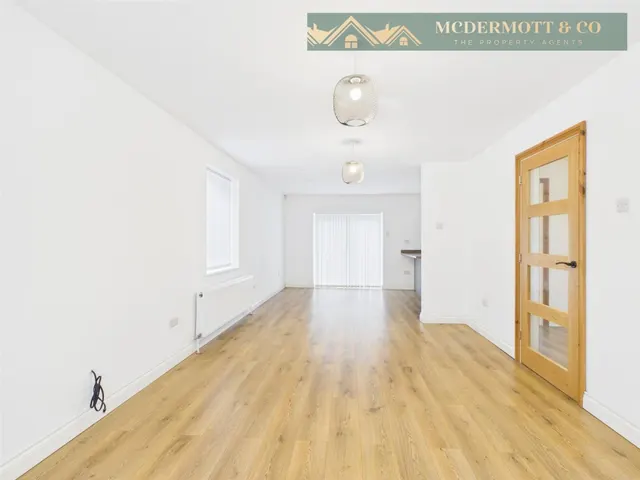 Grove Avenue, Failsworth, M35, photo 2