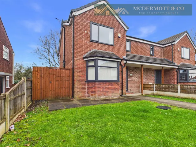 Grove Avenue, Failsworth, M35, photo 1