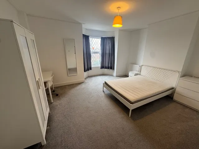 Francis Avenue, Southsea, PO4, photo 1