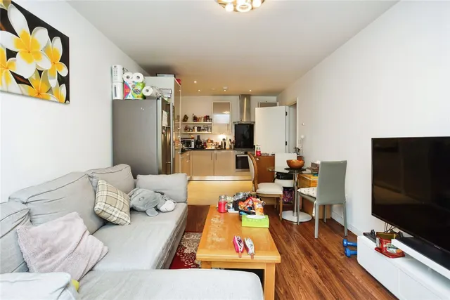 Sovereign Way, Tonbridge, TN9, photo 2