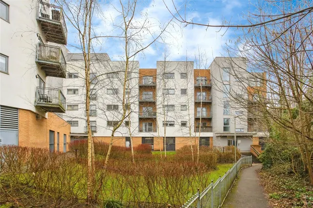 Sovereign Way, Tonbridge, TN9, photo 1