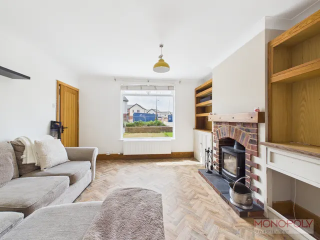 Dunelm Villas, Caego, LL11, photo 3