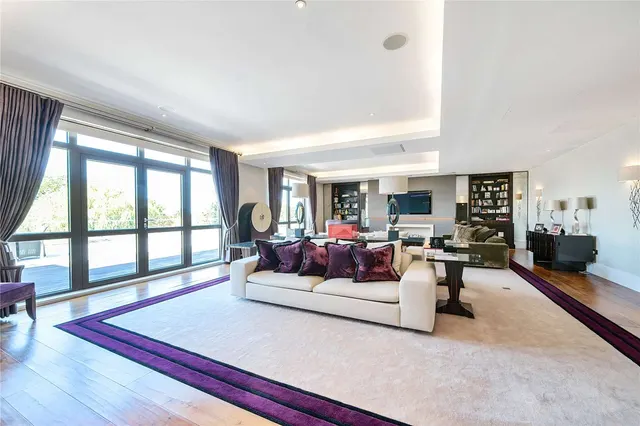 The Bishops Avenue, London, N2 0BA, photo 1