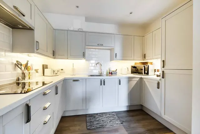 Castle Village, Berkhamsted, photo 2