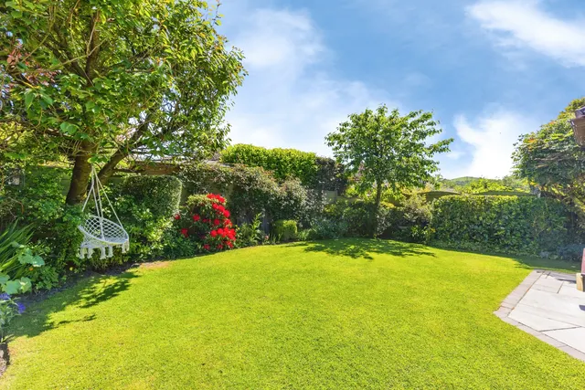 Shawfields, Stalybridge, SK15, photo 2