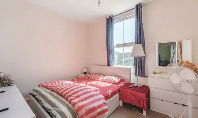 Photo 3 — Ashley Road, Epsom, KT18