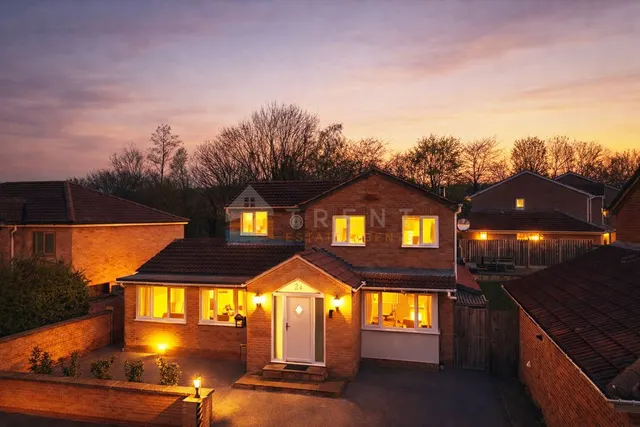 Landseer Avenue, Tingley, Wakefield, photo 1