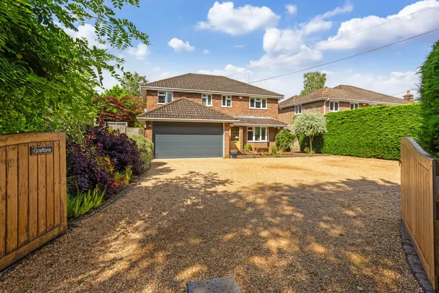 Photo 2 — Ridgley Road, Chiddingfold, GU8