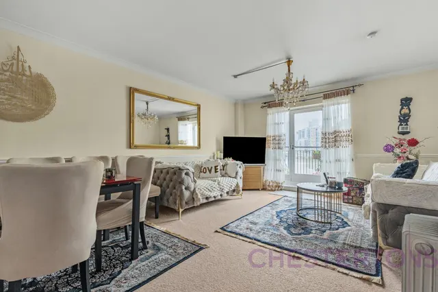 Jamestown Way, London, E14, photo 1